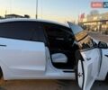 Белый Тесла Модель 3, объемом двигателя 0 л и пробегом 70 тыс. км за 20200 $, фото 6 на Automoto.ua