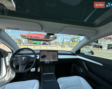 Білий Тесла Модель 3, об'ємом двигуна 0 л та пробігом 22 тис. км за 29006 $, фото 24 на Automoto.ua