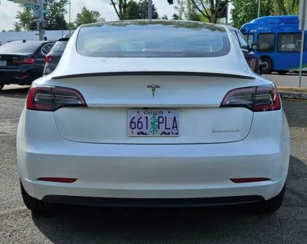 Білий Тесла Модель 3, об'ємом двигуна 0 л та пробігом 18 тис. км за 22000 $, фото 4 на Automoto.ua