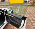 Білий Тесла Модель 3, об'ємом двигуна 0 л та пробігом 19 тис. км за 22500 $, фото 38 на Automoto.ua