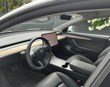 Белый Тесла Модель 3, объемом двигателя 0 л и пробегом 53 тыс. км за 13500 $, фото 7 на Automoto.ua