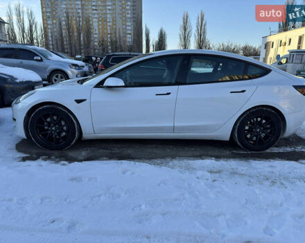 Белый Тесла Модель 3, объемом двигателя 0 л и пробегом 69 тыс. км за 20500 $, фото 8 на Automoto.ua