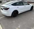 Белый Тесла Модель 3, объемом двигателя 0 л и пробегом 103 тыс. км за 14827 $, фото 4 на Automoto.ua