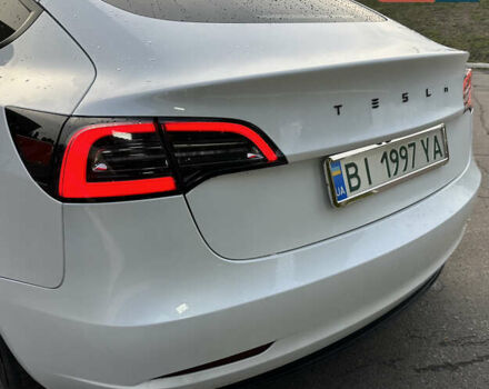 Білий Тесла Модель 3, об'ємом двигуна 0 л та пробігом 39 тис. км за 21990 $, фото 11 на Automoto.ua