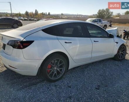 Белый Тесла Модель 3, объемом двигателя 0 л и пробегом 50 тыс. км за 11800 $, фото 1 на Automoto.ua