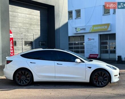 Белый Тесла Модель 3, объемом двигателя 0 л и пробегом 35 тыс. км за 27999 $, фото 4 на Automoto.ua