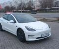 Белый Тесла Модель 3, объемом двигателя 0 л и пробегом 10 тыс. км за 21600 $, фото 2 на Automoto.ua
