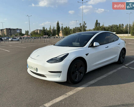 Белый Тесла Модель 3, объемом двигателя 0 л и пробегом 34 тыс. км за 25000 $, фото 4 на Automoto.ua
