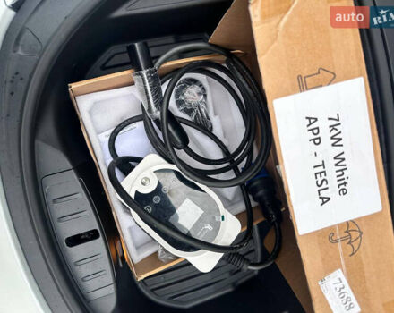 Белый Тесла Модель 3, объемом двигателя 0 л и пробегом 20 тыс. км за 23000 $, фото 9 на Automoto.ua