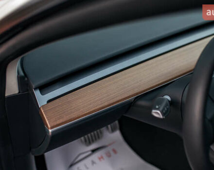 Белый Тесла Модель 3, объемом двигателя 0 л и пробегом 5 тыс. км за 27500 $, фото 53 на Automoto.ua