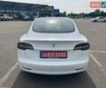 Белый Тесла Модель 3, объемом двигателя 0 л и пробегом 42 тыс. км за 26500 $, фото 5 на Automoto.ua
