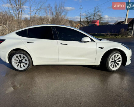 Белый Тесла Модель 3, объемом двигателя 0 л и пробегом 34 тыс. км за 24900 $, фото 22 на Automoto.ua