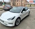 Белый Тесла Модель 3, объемом двигателя 0 л и пробегом 23 тыс. км за 21500 $, фото 13 на Automoto.ua