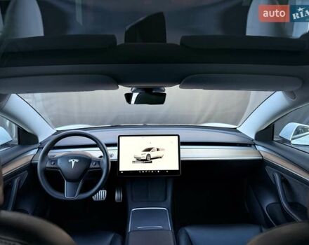 Білий Тесла Модель 3, об'ємом двигуна 0 л та пробігом 67 тис. км за 19999 $, фото 38 на Automoto.ua