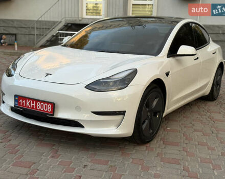 Білий Тесла Модель 3, об'ємом двигуна 0 л та пробігом 4 тис. км за 20999 $, фото 5 на Automoto.ua