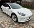 Білий Тесла Модель 3, об'ємом двигуна 0 л та пробігом 45 тис. км за 19900 $, фото 1 на Automoto.ua