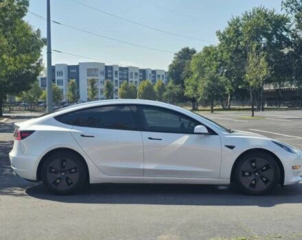 Тесла Модель 3 2023 в Киеве на Automoto.ua Белый Тесла Модель 3, объемом двигателя 0 л и пробегом 23 тыс. км за 9600 $, фото 6 на Automoto.ua