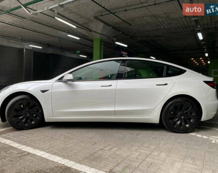 Белый Тесла Модель 3, объемом двигателя 0 л и пробегом 5 тыс. км за 23900 $, фото 42 на Automoto.ua