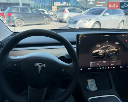 Білий Тесла Модель 3, об'ємом двигуна 0 л та пробігом 32 тис. км за 24000 $, фото 23 на Automoto.ua