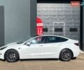 Белый Тесла Модель 3, объемом двигателя 0 л и пробегом 33 тыс. км за 22000 $, фото 5 на Automoto.ua