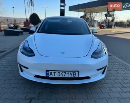 Белый Тесла Модель 3, объемом двигателя 0 л и пробегом 31 тыс. км за 16300 $, фото 3 на Automoto.ua