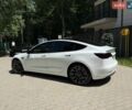 Білий Тесла Модель 3, об'ємом двигуна 0 л та пробігом 70 тис. км за 24999 $, фото 4 на Automoto.ua