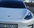 Білий Тесла Модель 3, об'ємом двигуна 0 л та пробігом 9 тис. км за 21700 $, фото 3 на Automoto.ua