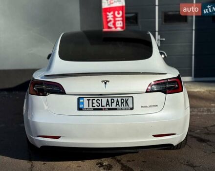 Белый Тесла Модель 3, объемом двигателя 0 л и пробегом 35 тыс. км за 27999 $, фото 9 на Automoto.ua