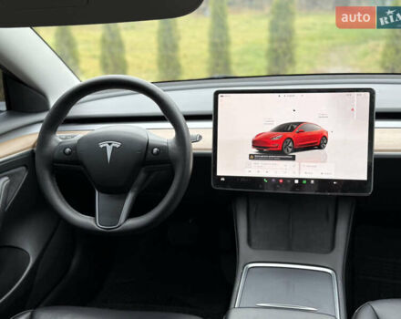 Білий Тесла Модель 3, об'ємом двигуна 0 л та пробігом 70 тис. км за 19999 $, фото 49 на Automoto.ua