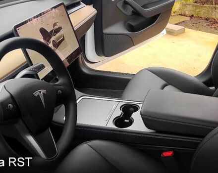 Білий Тесла Модель 3, об'ємом двигуна 0 л та пробігом 49 тис. км за 20000 $, фото 5 на Automoto.ua