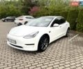 Білий Тесла Модель 3, об'ємом двигуна 0 л та пробігом 33 тис. км за 20310 $, фото 2 на Automoto.ua