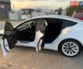 Белый Тесла Модель 3, объемом двигателя 0 л и пробегом 80 тыс. км за 18499 $, фото 14 на Automoto.ua
