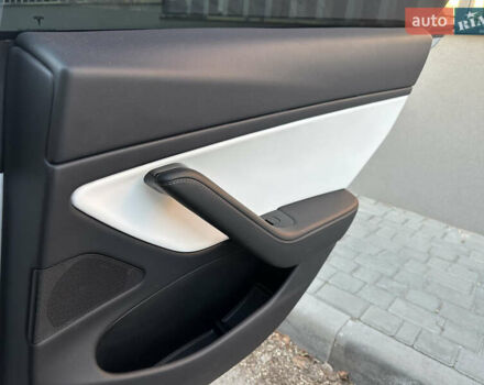 Белый Тесла Модель 3, объемом двигателя 0 л и пробегом 18 тыс. км за 22800 $, фото 18 на Automoto.ua