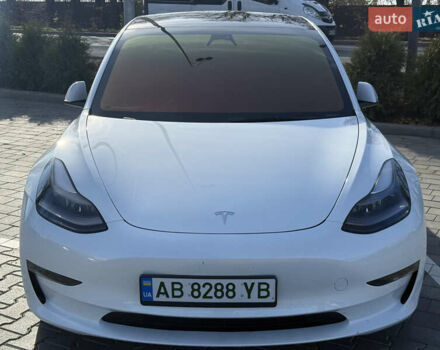 Білий Тесла Модель 3, об'ємом двигуна 0 л та пробігом 32 тис. км за 24000 $, фото 3 на Automoto.ua