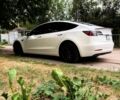 Білий Тесла Модель 3, об'ємом двигуна 0 л та пробігом 74 тис. км за 22900 $, фото 3 на Automoto.ua