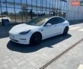 Білий Тесла Модель 3, об'ємом двигуна 0 л та пробігом 88 тис. км за 22750 $, фото 2 на Automoto.ua