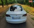 Білий Тесла Модель 3, об'ємом двигуна 0 л та пробігом 59 тис. км за 21990 $, фото 5 на Automoto.ua