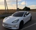 Белый Тесла Модель 3, объемом двигателя 0 л и пробегом 110 тыс. км за 20784 $, фото 1 на Automoto.ua