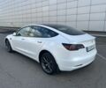 Белый Тесла Модель 3, объемом двигателя 0 л и пробегом 117 тыс. км за 17002 $, фото 5 на Automoto.ua