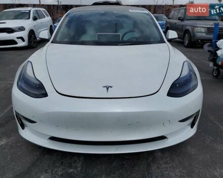 Білий Тесла Модель 3, об'ємом двигуна 0 л та пробігом 36 тис. км за 6500 $, фото 4 на Automoto.ua