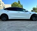 Белый Тесла Модель 3, объемом двигателя 0 л и пробегом 12 тыс. км за 18200 $, фото 4 на Automoto.ua