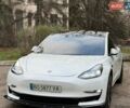 Білий Тесла Модель 3, об'ємом двигуна 0 л та пробігом 48 тис. км за 21850 $, фото 1 на Automoto.ua