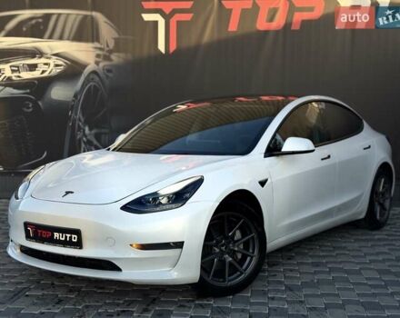 Білий Тесла Модель 3, об'ємом двигуна 0 л та пробігом 67 тис. км за 19999 $, фото 4 на Automoto.ua