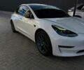 Белый Тесла Модель 3, объемом двигателя 0 л и пробегом 25 тыс. км за 20500 $, фото 2 на Automoto.ua