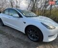 Белый Тесла Модель 3, объемом двигателя 0 л и пробегом 93 тыс. км за 19000 $, фото 2 на Automoto.ua