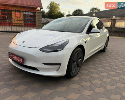 Білий Тесла Модель 3, об'ємом двигуна 0 л та пробігом 3 тис. км за 21900 $, фото 1 на Automoto.ua