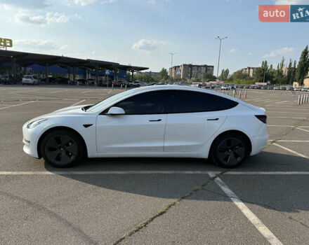 Белый Тесла Модель 3, объемом двигателя 0 л и пробегом 34 тыс. км за 25000 $, фото 7 на Automoto.ua