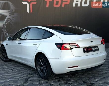 Білий Тесла Модель 3, об'ємом двигуна 0 л та пробігом 67 тис. км за 19999 $, фото 21 на Automoto.ua