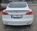 Білий Тесла Модель 3, об'ємом двигуна 0 л та пробігом 16 тис. км за 24000 $, фото 4 на Automoto.ua