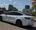 Білий Тесла Модель 3, об'ємом двигуна 0 л та пробігом 65 тис. км за 23900 $, фото 7 на Automoto.ua